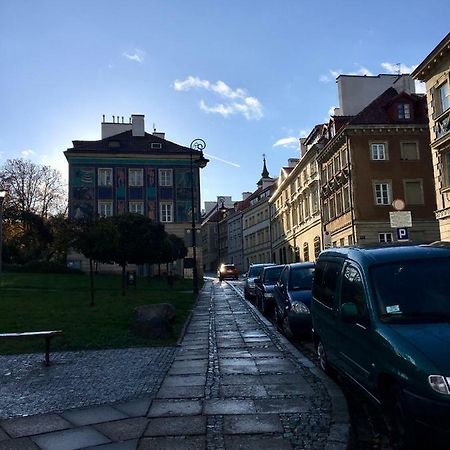 Przytulny Apartament Przy Barbakanie Варшава Экстерьер фото