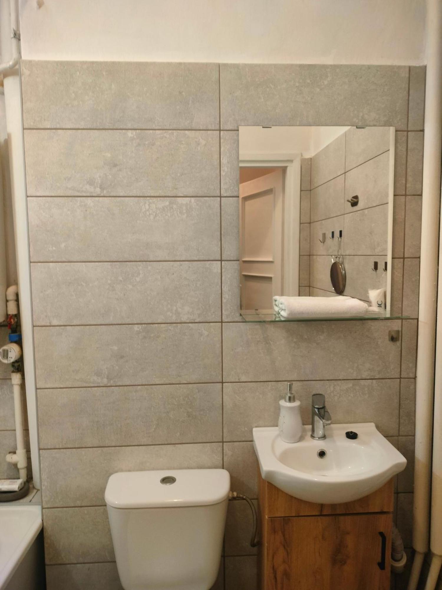 Przytulny Apartament Przy Barbakanie Варшава Экстерьер фото