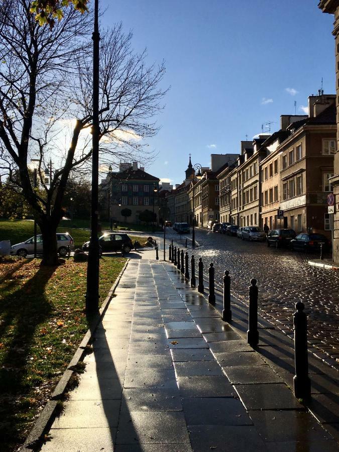 Przytulny Apartament Przy Barbakanie Варшава Экстерьер фото
